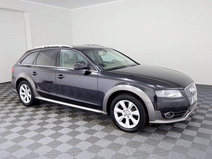 Audi A4 allroad Comfortline Quattro Facelift ATM 3.0 TDI 176kW (1 фото из 9)