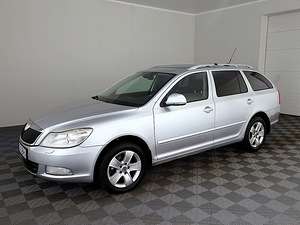 Skoda Octavia Highline Facelift ATM 2.0 TDI 103kW (2 фото из 8)