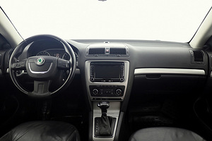 Skoda Octavia Highline Facelift ATM 2.0 TDI 103kW (5 фото из 8)