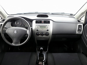 Suzuki Liana Comfort 4x4 1.6 78kW (5 фото из 7)