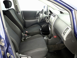 Suzuki Liana Comfort 4x4 1.6 78kW (6 фото из 7)
