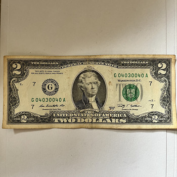 2 dollarit