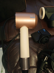 Dyson Supersonic Nural (2 foto / 3)
