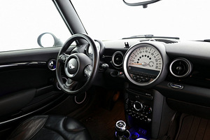 MINI Cooper D Facelift Luxury 1.6 D 82kW (5 фото из 9)