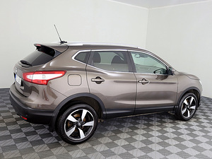 Nissan Qashqai Tekna ATM 1.2 85kW (3 фото из 9)