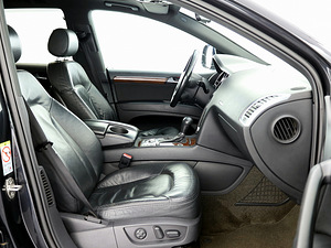 Audi Q7 Highline ATM 3.0 TDI 171kW (6 фото из 9)