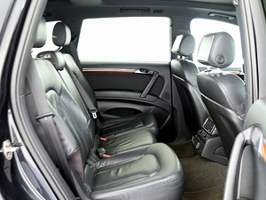 Audi Q7 Highline ATM 3.0 TDI 171kW (7 фото из 9)