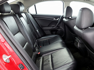 Honda Accord Luxury ATM 2.4 148kW (7 фото из 7)