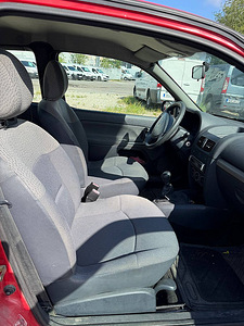 Renault Clio City 1.1 43kW (6 фото из 7)