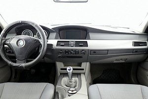 BMW 525 Touring 2.5 D 120kW (5 фото из 7)