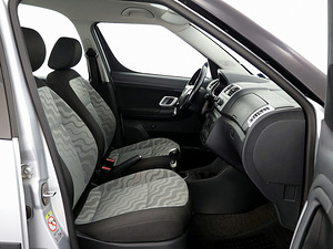 Skoda Roomster Comfortline 1.4 63kW (6 foto / 7)