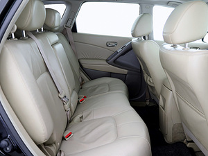 Nissan Murano Luxury ATM 2.5 dCi 140kW (7 фото из 9)