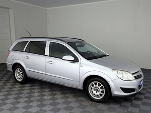 Opel Astra Elegnace Facelift 1.7 CDTi 81kW (1 фото из 7)