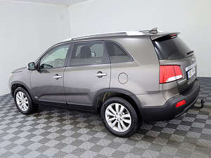 Kia Sorento Luxury 4x4 ATM 2.2 CRDi 145kW (4 фото из 7)