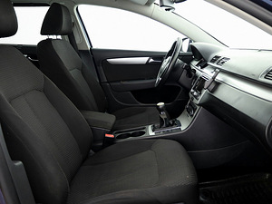Volkswagen Passat Comfortline 1.6 TDI 77kW (6 фото из 7)