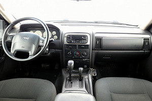 Jeep Grand Cherokee Laredo ATM 2.7 CRD 120kW (5 фото из 8)