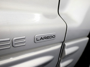 Jeep Grand Cherokee Laredo ATM 2.7 CRD 120kW (8 фото из 8)