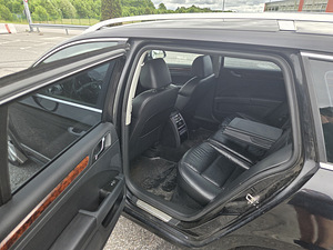 Skoda Superb 2011 2.0 125 кВт (4 фото из 12)