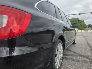 Skoda Superb 2011 2.0 125 кВт (11 фото из 12)