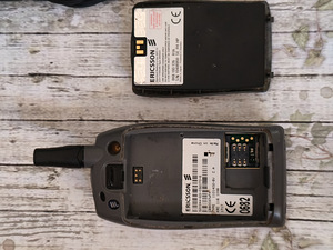 Sony Ericsson T20E (3 фото из 3)