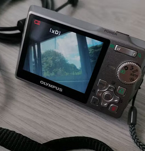 ЦИФРОВАЯ КАМЕРА OLYMPUS MJU 700 (4 фото из 5)