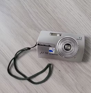 ЦИФРОВАЯ КАМЕРА OLYMPUS MJU 700 (2 фото из 5)