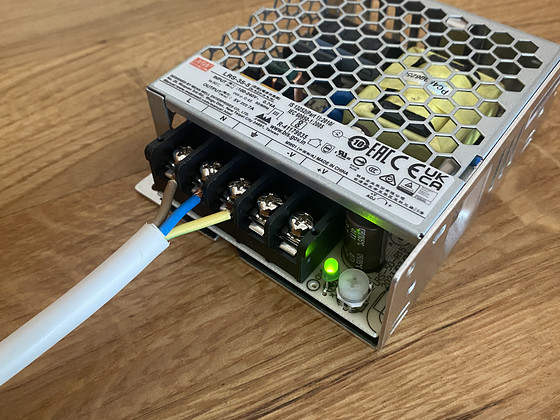 Блок питания компьютера для тестирования