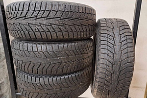 215 60 R 16 Hankook Winter Icept IZ2 (1 фото из 4)