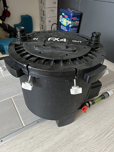 Fluval FX4 kanisterfilter (1 foto / 2)