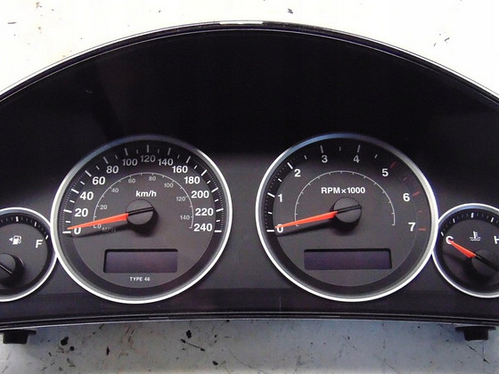 Jeep Grand Cherokee 2006–2010 näidikupaneel