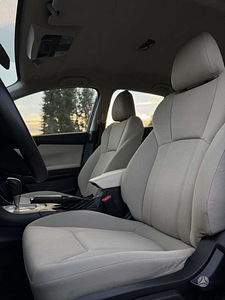 Subaru Impreza 2017 2.0L бензин (15 фото из 15)