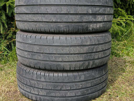 Nokian Hakka Van 215/60R17C
