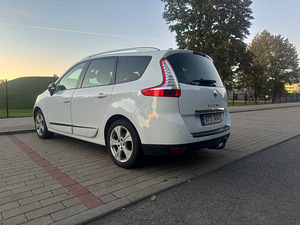 Renault Grand Scenic 3 (5 фото из 9)
