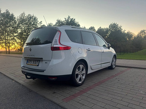 Renault Grand Scenic 3 (6 фото из 9)