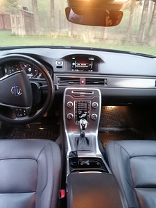 Volvo V70 2,0 17 (7 фото из 11)