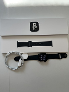 Apple Watch SE (3 фото из 4)