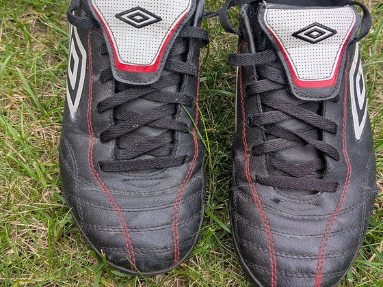 Футбольные бутсы Umbro, размер 41