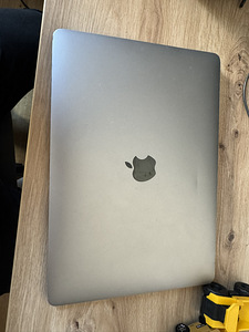 MacBook Air 13" 2019, i5 8 ГБ/128 ГБ (2 фото из 7)