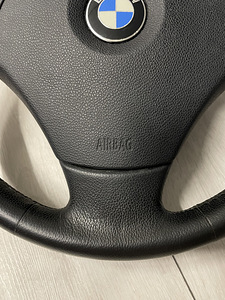 Рулевое колесо BMW e90 (4 фото из 7)