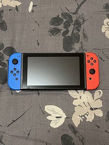 Nintendo Switch + 128 GB mälu (1 foto / 2)