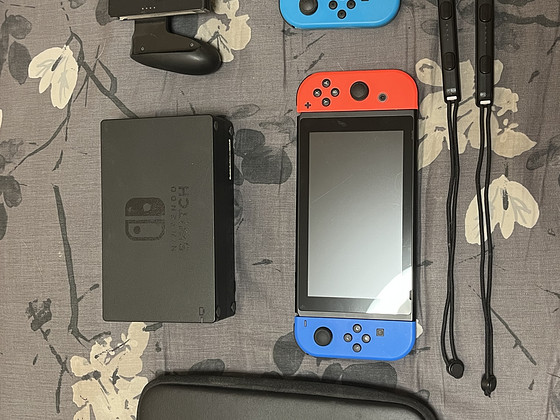Nintendo Switch + 128 GB mälu