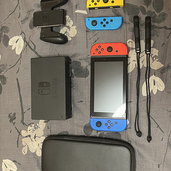 Nintendo Switch + 128 GB mälu