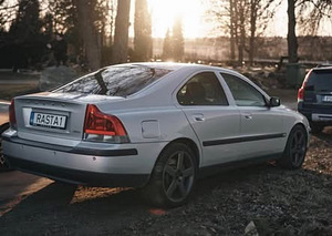 Volvo S60R (1 фото из 7)