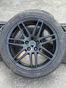 18" Audi originaalveljed 5x112 + suverehvid 235/45/18 (6mm) (1 foto / 10)