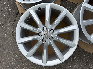 19" Audi originaalveljed 5x112 (2 foto / 9)
