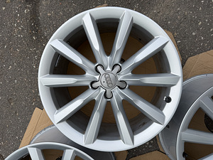 19" Audi originaalveljed 5x112 (3 foto / 9)