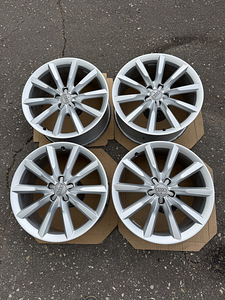 19" Audi originaalveljed 5x112 (6 foto / 9)