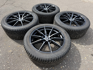 19\" диски ABS 5x112 + шипованные шины Nokian 245/45/19 (7,5 мм) (2 фото из 8)