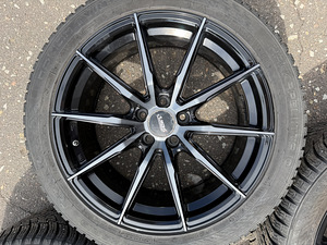 19\" диски ABS 5x112 + шипованные шины Nokian 245/45/19 (7,5 мм) (5 фото из 8)