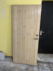 Puidust uks (2 foto / 5)